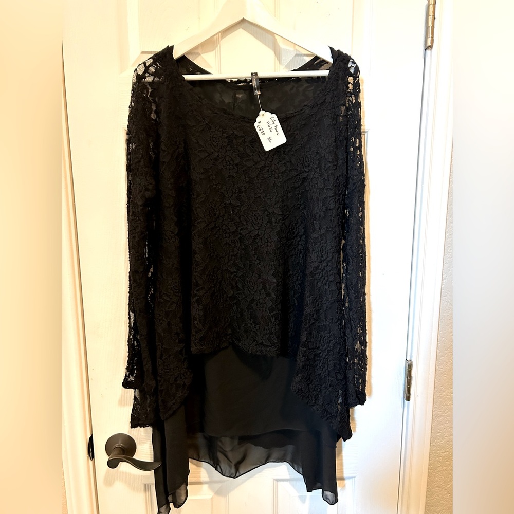 Status Array black lace sheath dress. Size extra large. Brand new with tags.